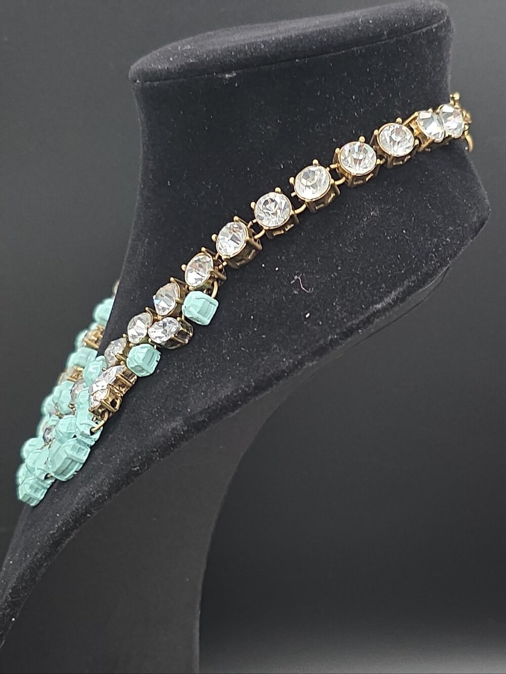 Sarah Templeman Camille Rhinestone Turquoise Enamel Bumblebee Statement Necklace - Picture 8 of 12